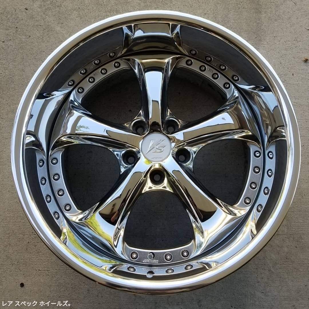 Chrome wheel gamer picture